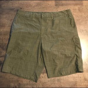 O’Neill shorts size 38